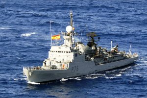 El patrullero de la Armada recala en Almería.