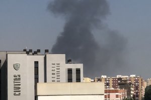 Imagen de archivo de un reciente incendio en Almería capital.