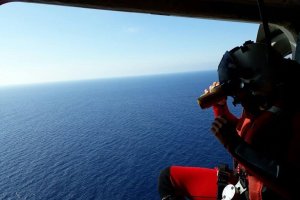 Miembros de Salvamento Marítimo durante un operativo de búsqueda.