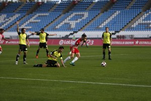 Toril en una acción del partido.