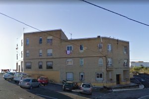 Bloque de viviendas conocidas como Los Depósitos en el municipio de Adra.