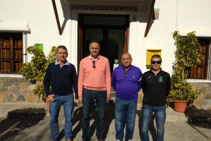 El alcalde, Baldomero Martínez, con el equipo organizador.