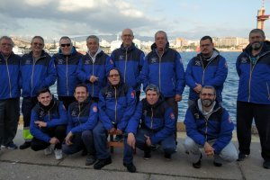 Posando en la zona de pesca junto al Faro de Almería.