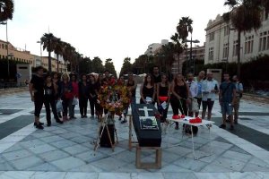 Se concentraron para mostrar su rechazo a esta polémica fiesta.