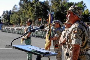 Parada militar despedida al contingente de la Legión.