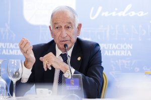 Gabriel Amat, la mañana de este viernes, durante el desayuno informativo