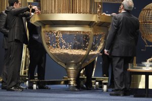 Los premios siguen saliendo.