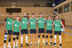 Colocadores, centrales y opuestos.