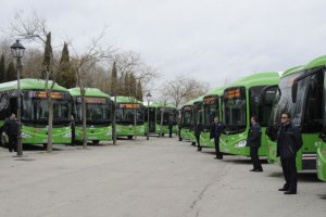 Imagen del Ayuntamiento de Móstoles de la flota de autobuses.