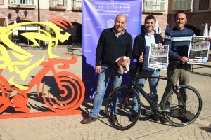 El alcalde lideró la puesta de largo de la carrera.