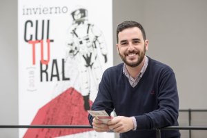 Sánchez ha anunciado más presupuesto para la Feria del Libro y las próximas Jornadas de Teatro del Siglo de Oro