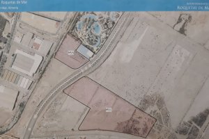 Fotografía del solar para el IES Las Salinas cedida por el PSOE Roquetas.