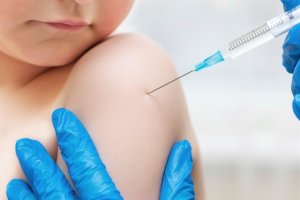 La juez dice que prevalece la salud de los otros niños.