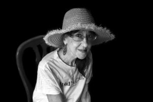 Pilar Quirosa-Cheyrouze destacó como poeta, novelista y activista de la cultura.