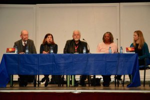 Reunión entre Lucas Mayo, Rosa Mª Cano, Richard Hill y Charmaine Arbouin.