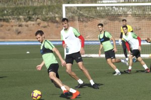Joaquín Arzura en una acción del partidillo.