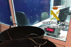 Los pulpos han sido entregados en un centro benéfico de la capital almeriense.