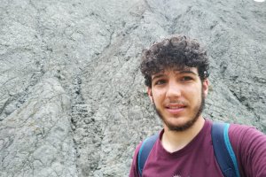 El almeriense Álvaro Carrión espera solucionar su problema “para el mes de marzo”.