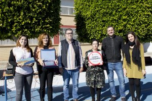 Acto de reconocimiento al colegio público carbonero.