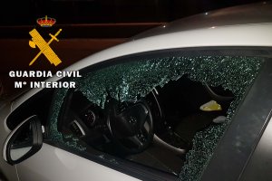 Rotura de uno de los coches donde el detenido actuó.