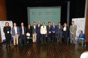 Participantes en la mesa redonda organizada como evento complementario sobre claves de empleabilidad.