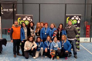 Foto de familia del equipo.