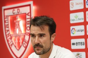 Aritz López Garai en rueda de prensa.