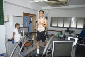 Corpas realizando pruebas médicas en la pretemporada.