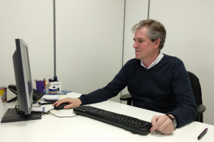 Asier Arrizabalaga en su despacho.