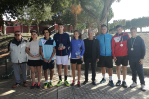 El cuadro de campeones en el Club Indalo.