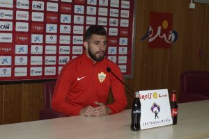 Luis Rioja en rueda de prensa.