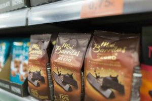 Barritas de chocolate de la marca Hacendado.