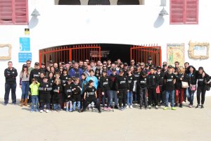 Foto de familia del Club El Buen Pescar.