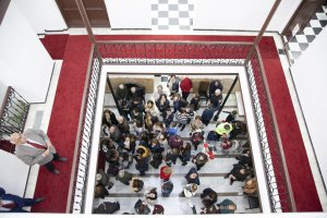 Visita de vecinos y autoridades ayer al inmueble.