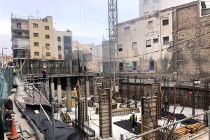 Los trabajos para levantar la estructura del nuevo edificio comienza a verse tras todo el procedimiento realizado para la cimentación.