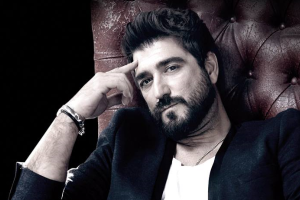 Antonio Orozco hará doblete este mes de abril en Roquetas.