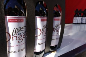 La cerveza almeriense Origen también estuvo en el Día del Tomate.