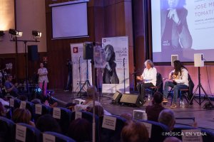 José Mercé y Tomatito, en el Hospital 12 de Octubre.