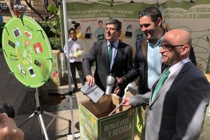 Luis Moreno, Juan José Alonso y Carlos Bejarano en la presentación de la campaña