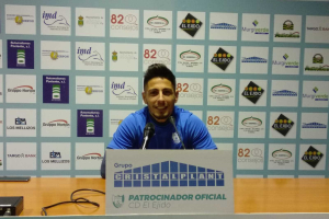 Javilillo toma la palabra.