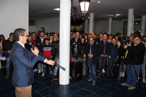El alcalde de Berja, Antonio Torres, inaugurando el Museo de Cofradías.