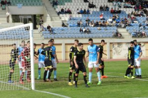 Acción de juego durante el partido de la primera vuelta.