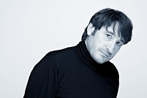 Carmelo Gómez representa ‘Todas las noches de un día’ este viernes 12 de abril. (Foto: Sergio Parra).