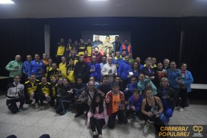 Foto de familia tras la entrega de trofeos y obsequios.