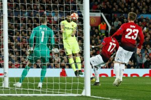 Momento en el que Luis Suárez marca el 0-1.