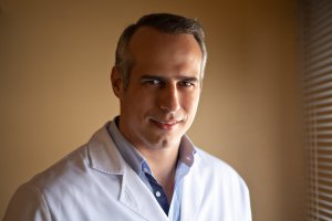 Fotografía del dr Guillermo Ford @drgillermoford