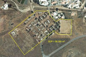 Terrenos sobre los que se quiere construir la residencia de mayores.