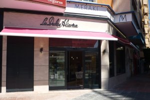 Exterior del nuevo local de La Dulce Alianza, que acaba de abrir sus puertas. (Foto: Emarsa)