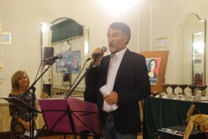 Entrega de los Premios Argaria en su edición de 2017. En la foto, el antiguo presidente del Gremio de Libreros, Rodolfo Criado.