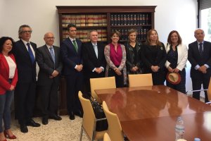 La ministra con los operadores jurídicos